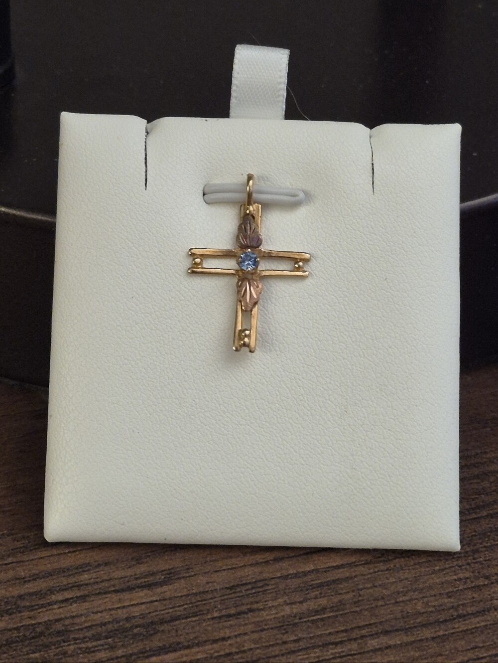 10K Gold Cross Pendant